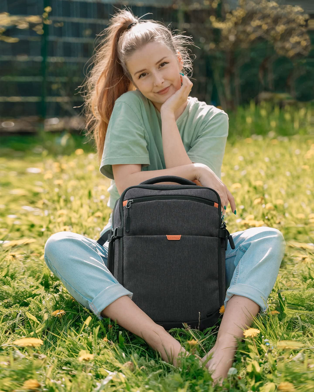 Inateck 38.5-46.2L Reiserucksack erweiterbarer Herren Damen Handgepck  Flugzeug Rucksack, 15.6 Zoll Laptop Rucksack spritzwassergeschtztes Carry  on Kabinenrucksack fr Weekender, BP03006