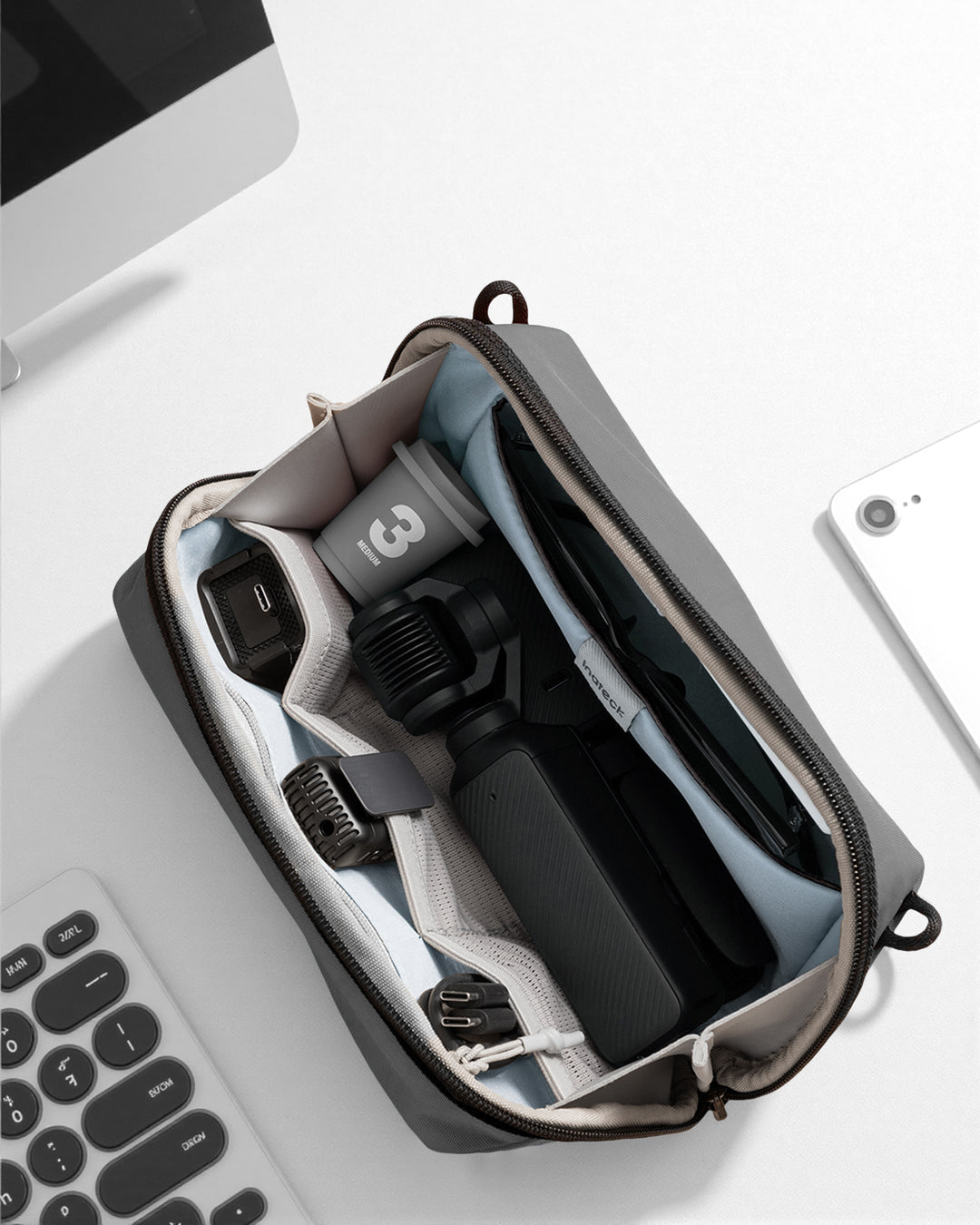 Portabler Elektronik-Organizer, spritzwassergeschützte Reisezubehörtasche für Kabel, Power Banks, Hubs, ABM33