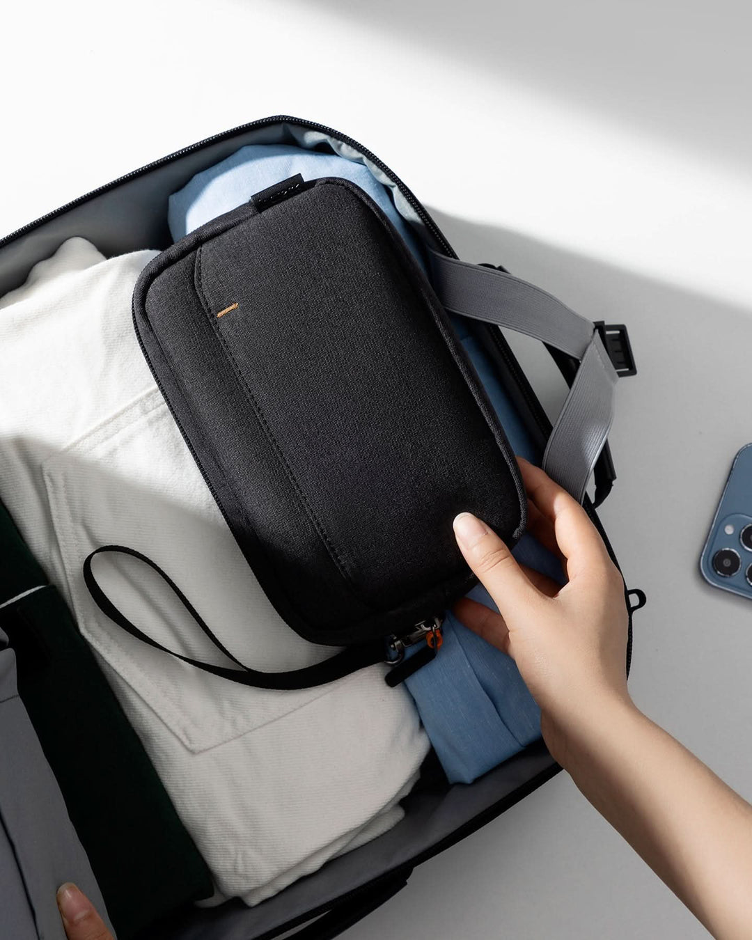 inateck DE Electronics Organizer, spritzwasserfester Reiseorganizer, AB03012